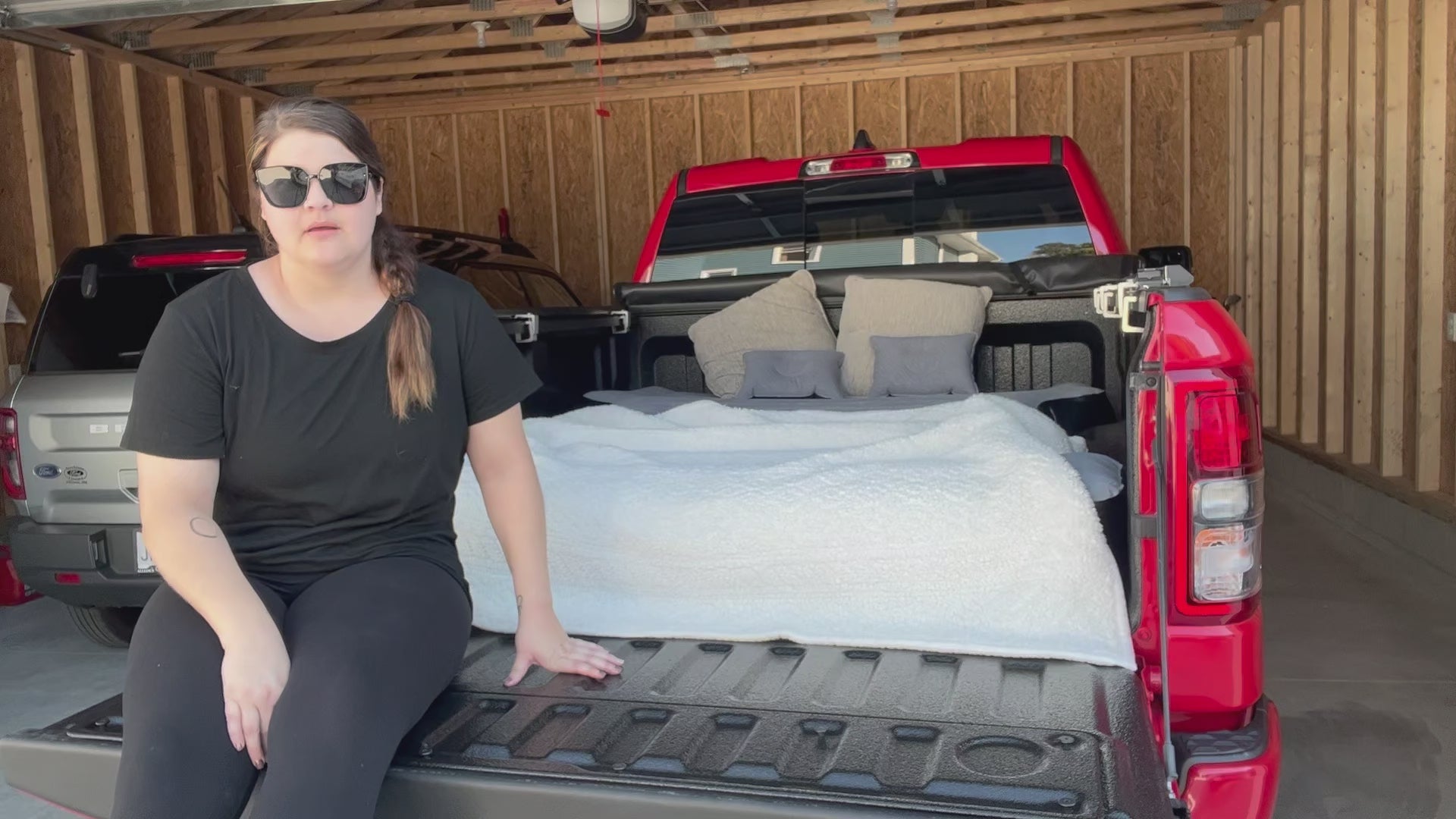 Load video: Umbrauto Truck Bed Air Mattress Bed